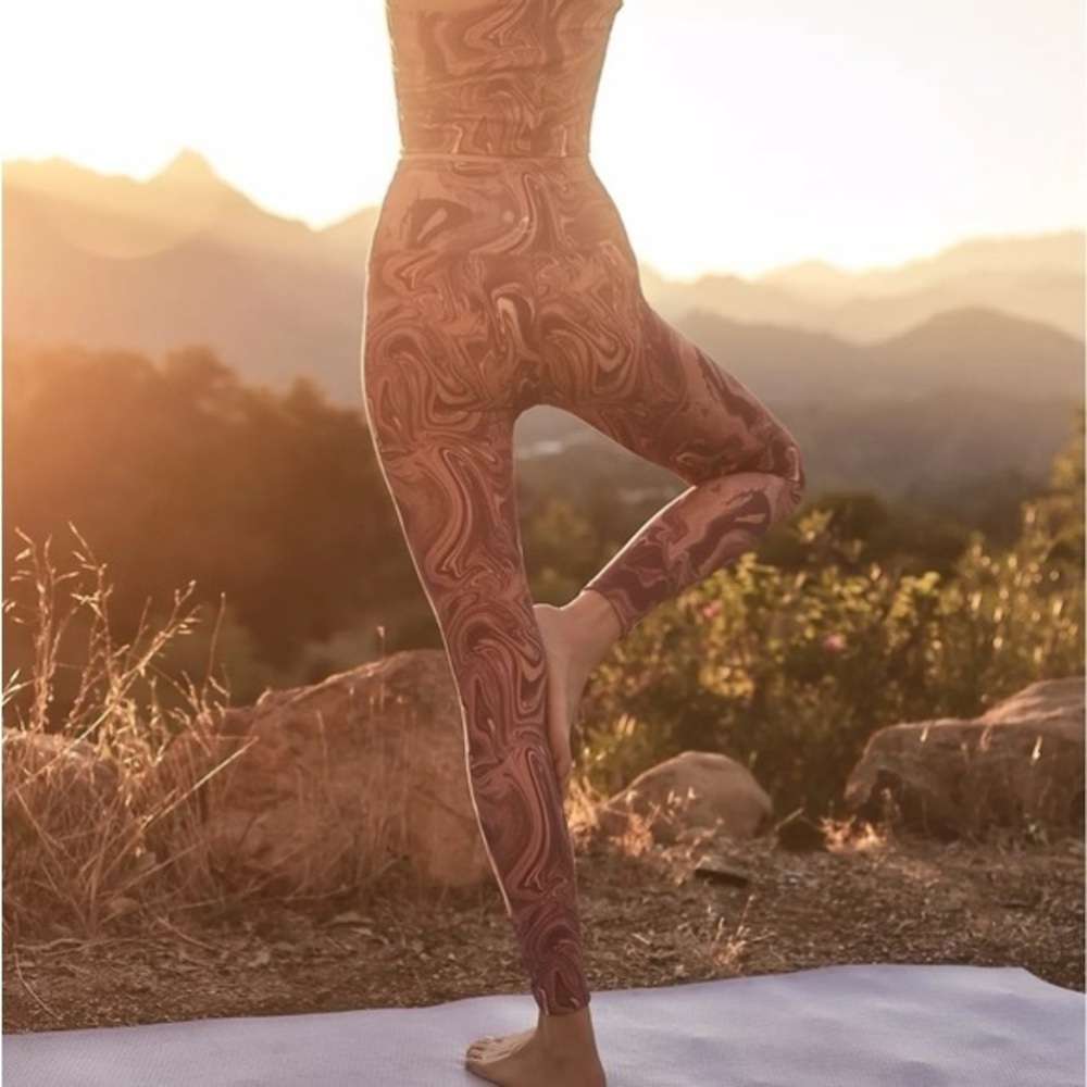 Beyond yoga marble leggins
